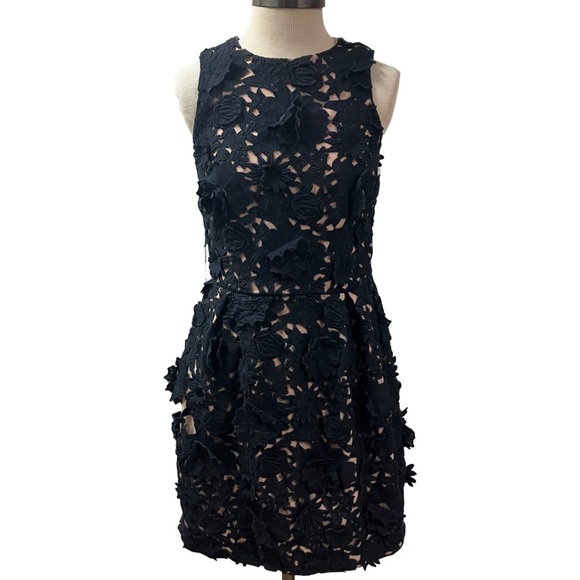 Nicole Miller Dresses & Skirts - NICOLE MILLER Collection Women 3D Embroidered Floral Dress SZ 6 Black Elegant